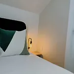 Ivy Shores Apartment