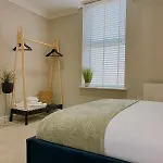 Ivy Shores *